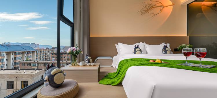 龙猫精灵酒店(济源职业技术学院御驾街店)图片