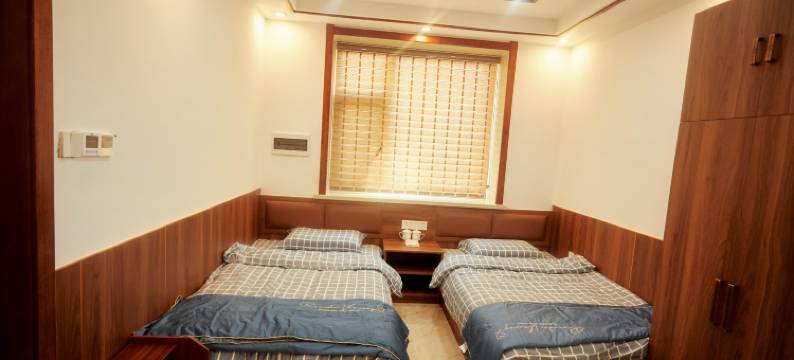 嘉荫江畔人家度假村酒店图片