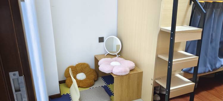 赶月全女生青旅 (深圳北站店)图片