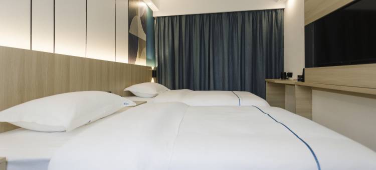 Xbed希酒店(岳阳火车站步行街店)图片