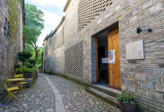 桃花潭燕园外景图