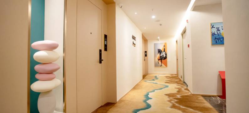 悠岚雅居主题酒店(龙王头沙滩店)图片