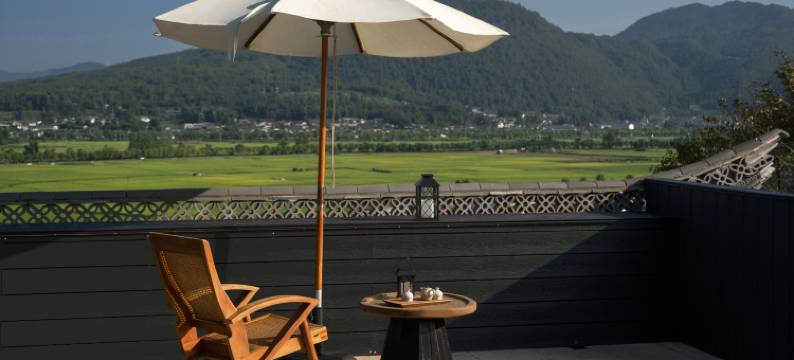 腾冲抱朴犀山温泉全景度假酒店(和顺古镇店)图片