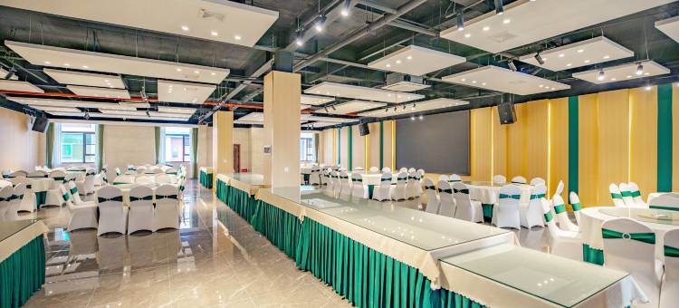 新平世豪大酒店图片