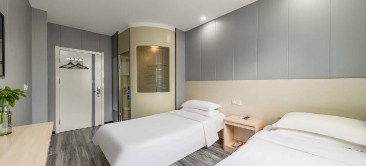 易佰良品酒店(山东理工大学西六路店)图片