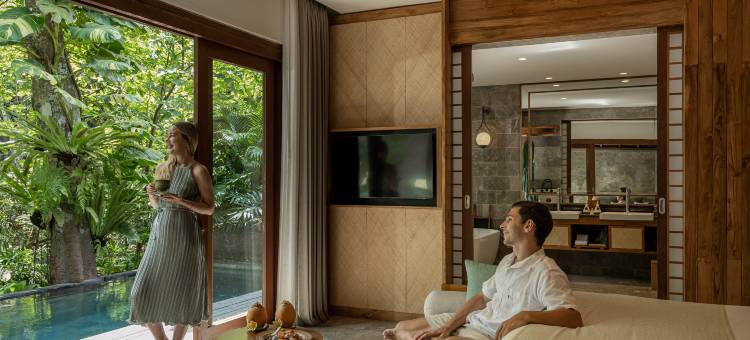 阿迪瓦纳苏维塔(Adiwana Suweta)图片