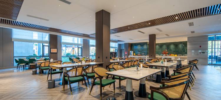 天下禅湖畔酒店(黄冈黄梅龙感湖管理区店)图片