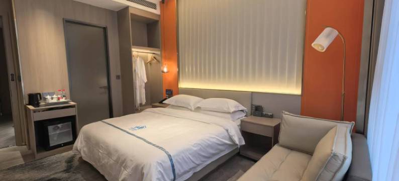 利豪酒店(仪陇高铁站店)图片