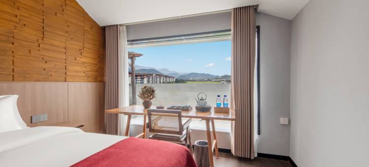 温汤维希酒店(明月千古情店)图片