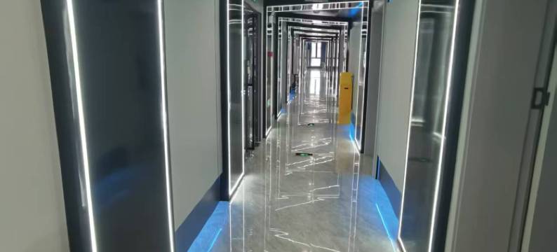 庐江雷励电竞酒店图片