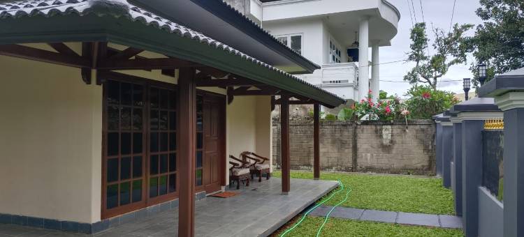 Siloyo homestay - Family homestay in cinere, depok图片