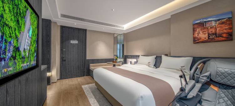 云水际·未来酒店(雅江店)图片