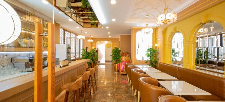 拉弗勒高级中央公寓酒店(La Fleur Premium Central Apartment Hotel)图片