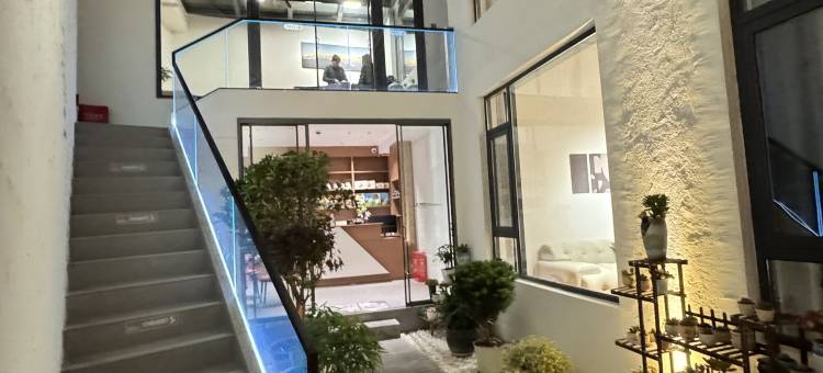 香格里拉羊上屋顶民宿(独克宗古城店)图片