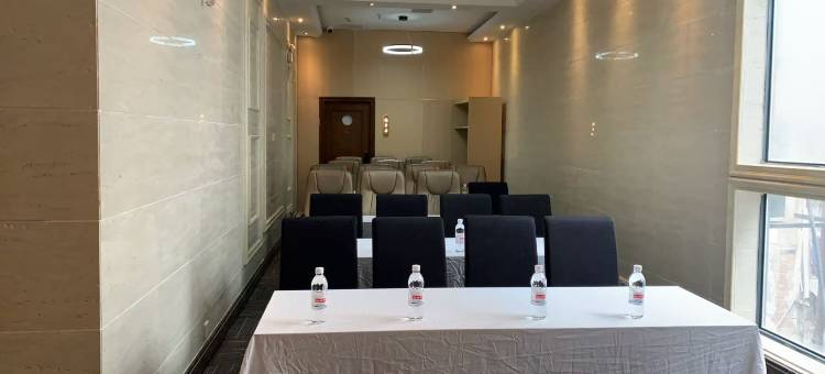 栖哈酒店(武汉循礼门地铁站江汉路步行街店)图片