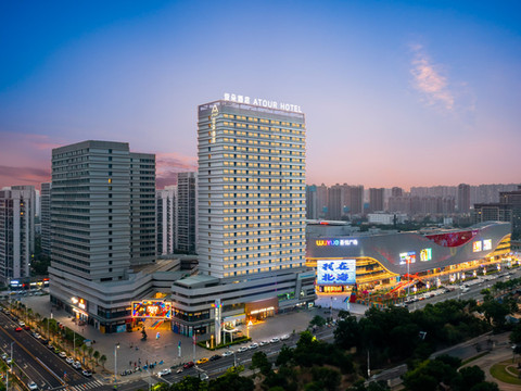 北海银滩大道亚朵酒店