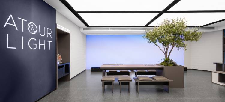 重庆解放碑较场口地铁站轻居酒店图片