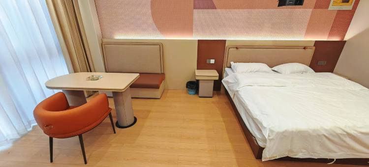 镇江精品公寓(乐达广场店)图片