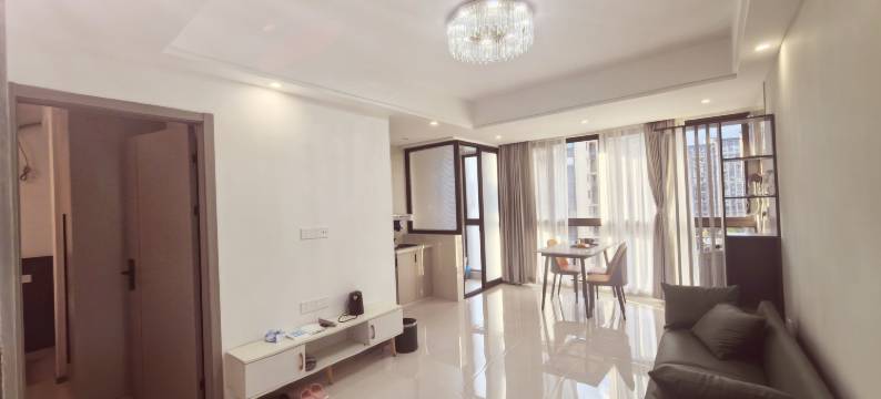 大隐花舍民宿(大润发人民医院东城院区店)图片