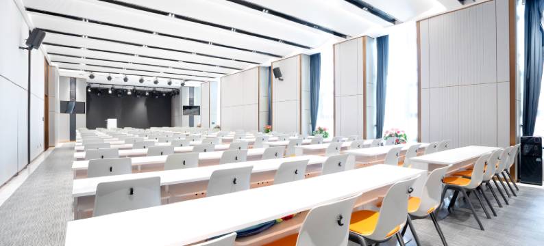 Hotel MoMc蔓兰酒店(太原龙城大街万达店)图片