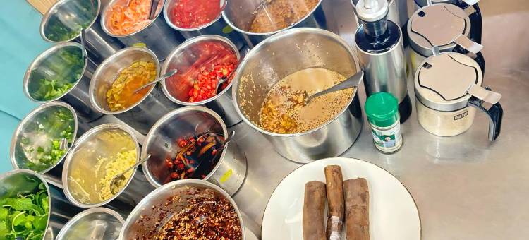 锦顺天华酒店(瑞丽财富广场彩云城店)图片