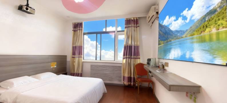 LIKE ART HOTEL●莱客艺术酒店(高密火车站苏州街广场店)图片