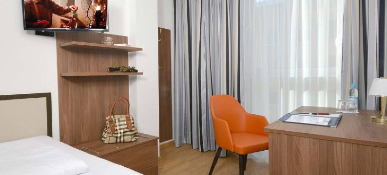 奥巴彻霍夫有限公司酒店(Hotel Aurbacher Hof Gmbh)图片