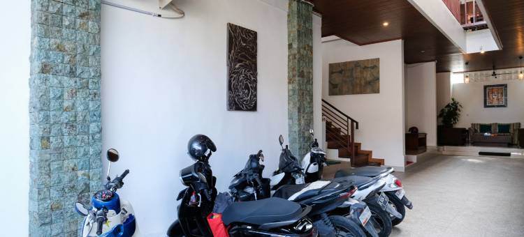 Urbanview Hotel Arta Guna Casa图片