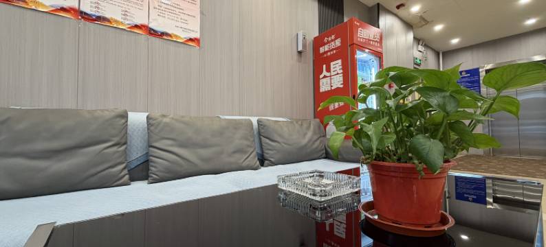 上谷·海小姐酒店(宣化步行街店)图片