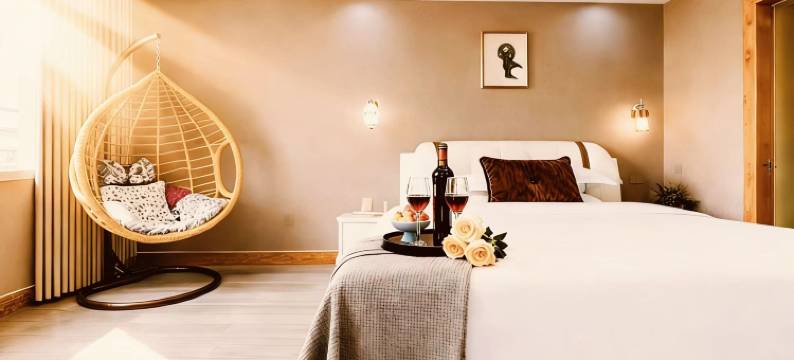 艾斯特丨城景·View云端设计师酒店 (岑溪市人民医院汽车总站店)图片