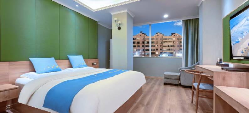 青岛宏运大酒店(黄岛金沙滩度假区店)图片