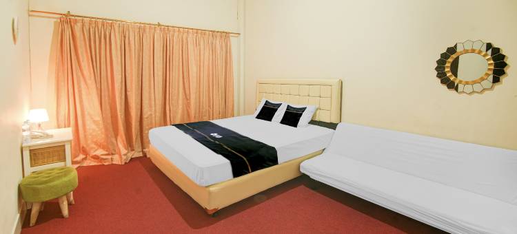 OYO 94669 普里酒店 潘纳库康 马卡萨(OYO 94669 Hotel Puri Inn Panakkukang Makassar)图片
