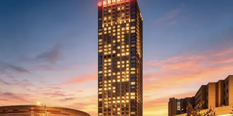 烏魯木齊麗斯頓國際酒店(烏魯木齊高鐵站經開萬達廣場店)