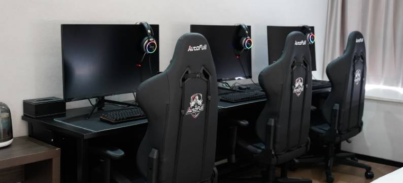 乱·艺术电竞酒店(重庆大学城熙街店)图片