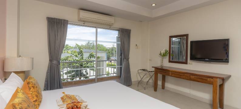 贝拉别墅芭堤雅三路(Bella Villa Pattaya 3rd Road)图片