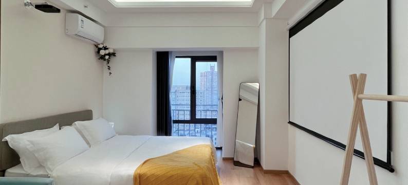 云禾·轻舍民宿(省人民医院盛安广场店)图片