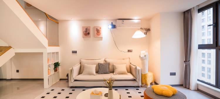 LY·Hotel·LY轻奢loft公寓酒店(王城公园九都路店)图片