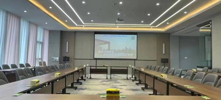 维也纳酒店(南通森林野生动物园河口地铁站店)图片