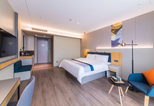 如家商旅酒店（佛山北滘公园地铁站美的置业广场店）外景图