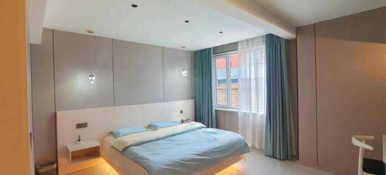 鞍山艾菲尔精品公寓图片