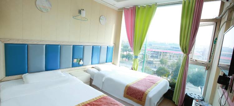 逸居客商务酒店(江北机场店)图片