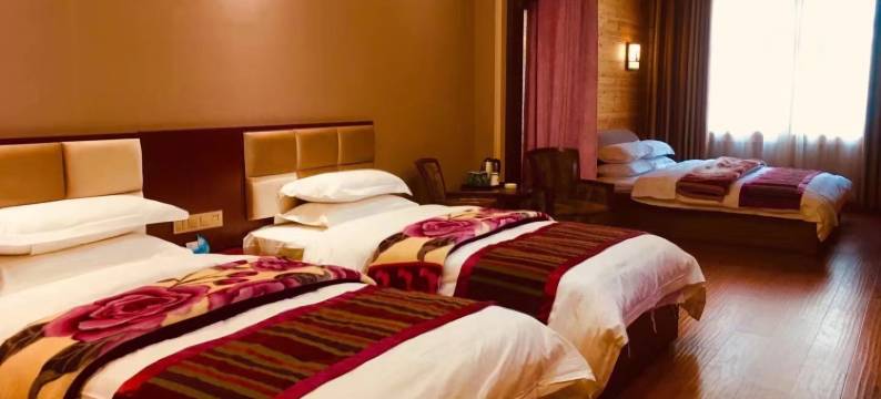 碌曲郎木寺德吉旺木客家图片