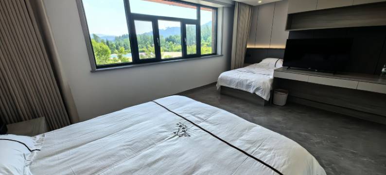 浪浪山民宿(横道河子站店)图片