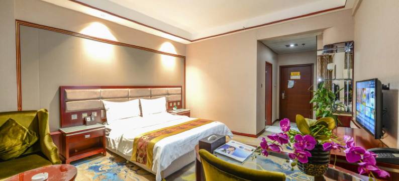 富蕴福瑞大酒店图片