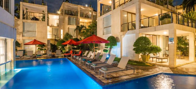 巴厘岛水明漾富丽华海滩酒店(FuramaXclusive Ocean Beach Seminyak Bali)图片