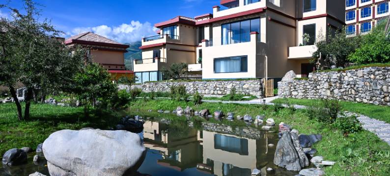 艺·川西文创酒店(甘孜店)图片