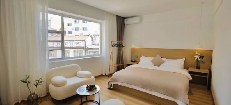 森巷酒店(大理洱海公园高铁站店)图片