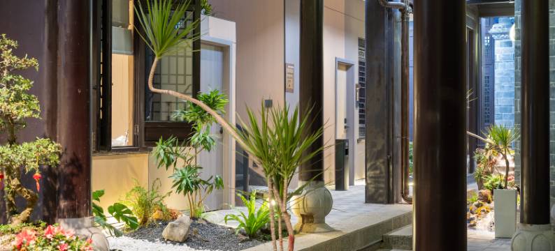 溯隐花间泊民宿(红河哈尼族彝族自治州建水朱家花园建水古城店)图片