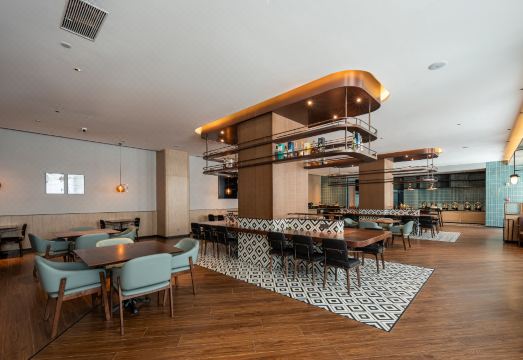 Tongpai Hotel Xi'An Bell Tower Yongning Gate Hotel Overview