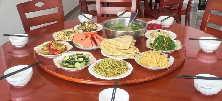 河畔人家民宿图片